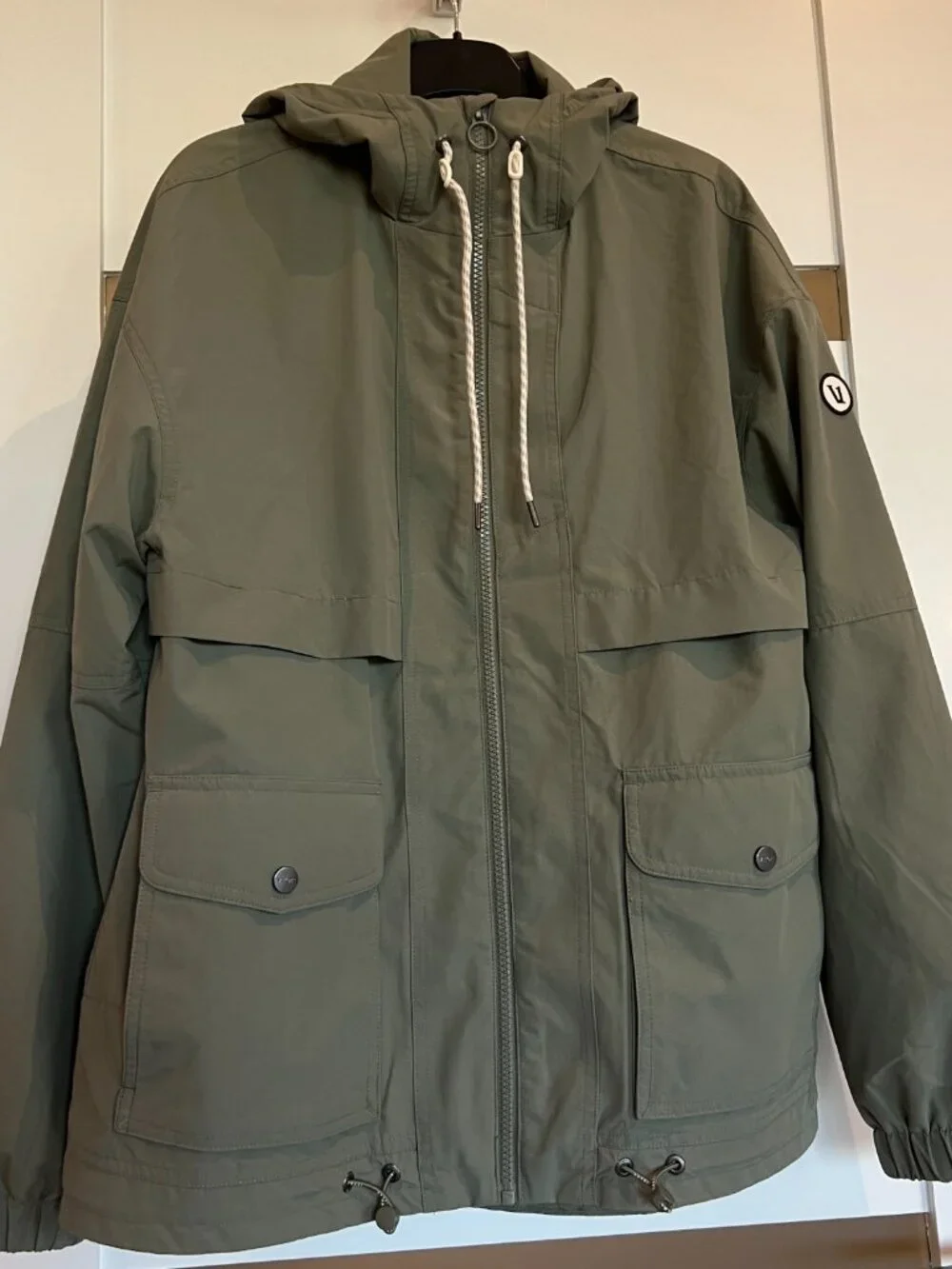 Vuori Elijo Rain Jacket Women's Rain Jacket Laurel or Pistachio Green Small - Picture 3 of 11